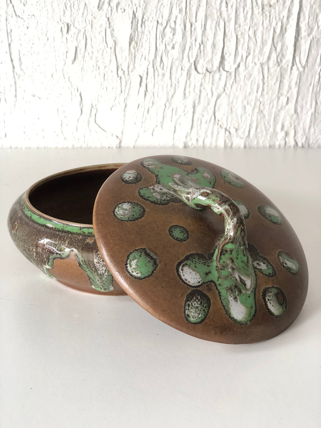 BONBONNIERE Grès de Puisaye  Signé ALFRED LEBRET.