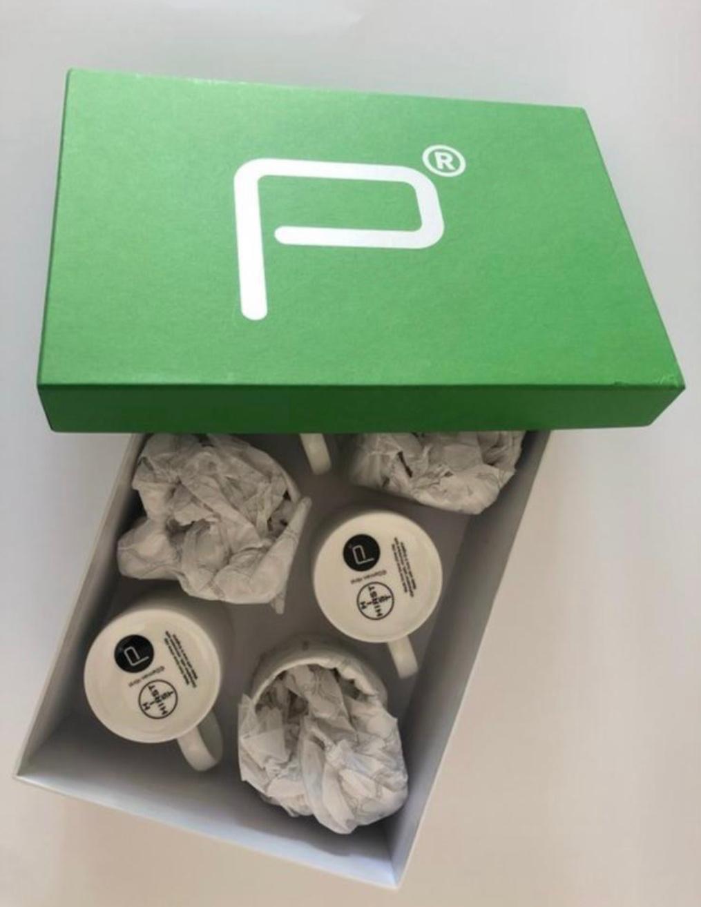 Service MUG DAMIEN HIRST PHARMACY’S A18 V