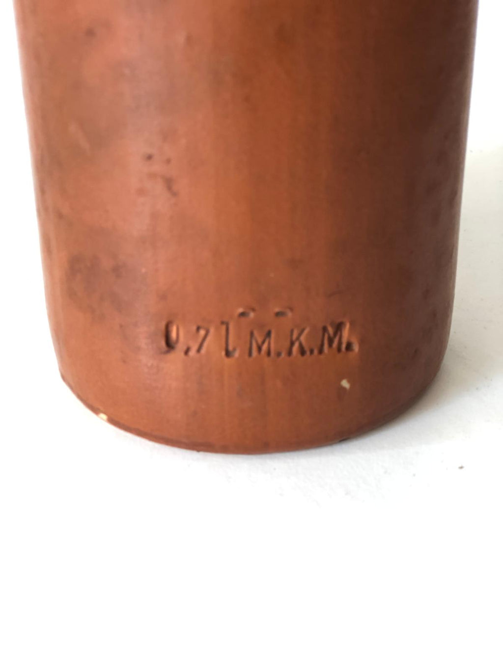 BOUTEILLE en Terre Cuite Estampillé