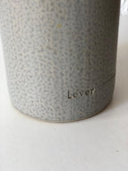 BOUTEILLE en Terre Cuite Gris.