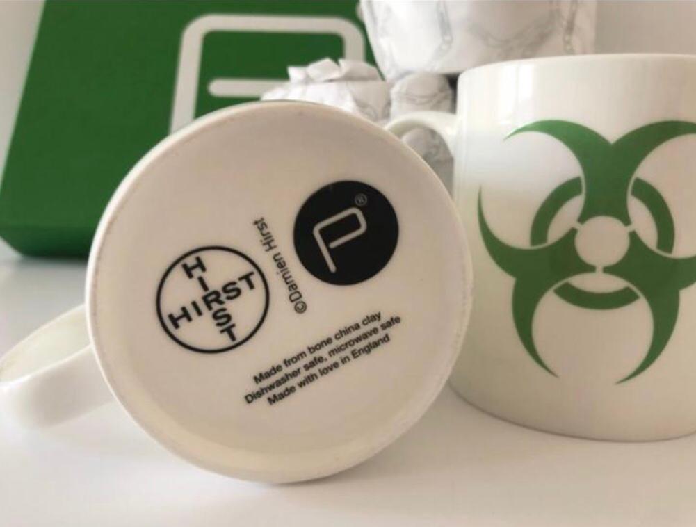 Service MUG DAMIEN HIRST PHARMACY’S A18 V