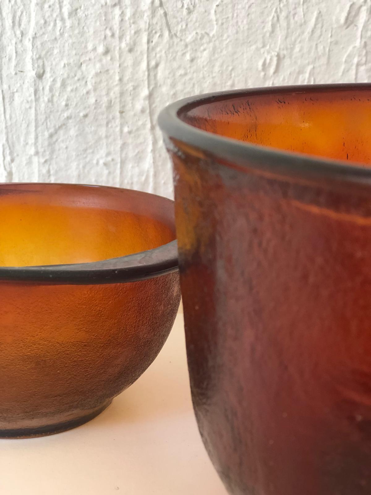 SALADIER et ses BOLS verre ambré 70's.