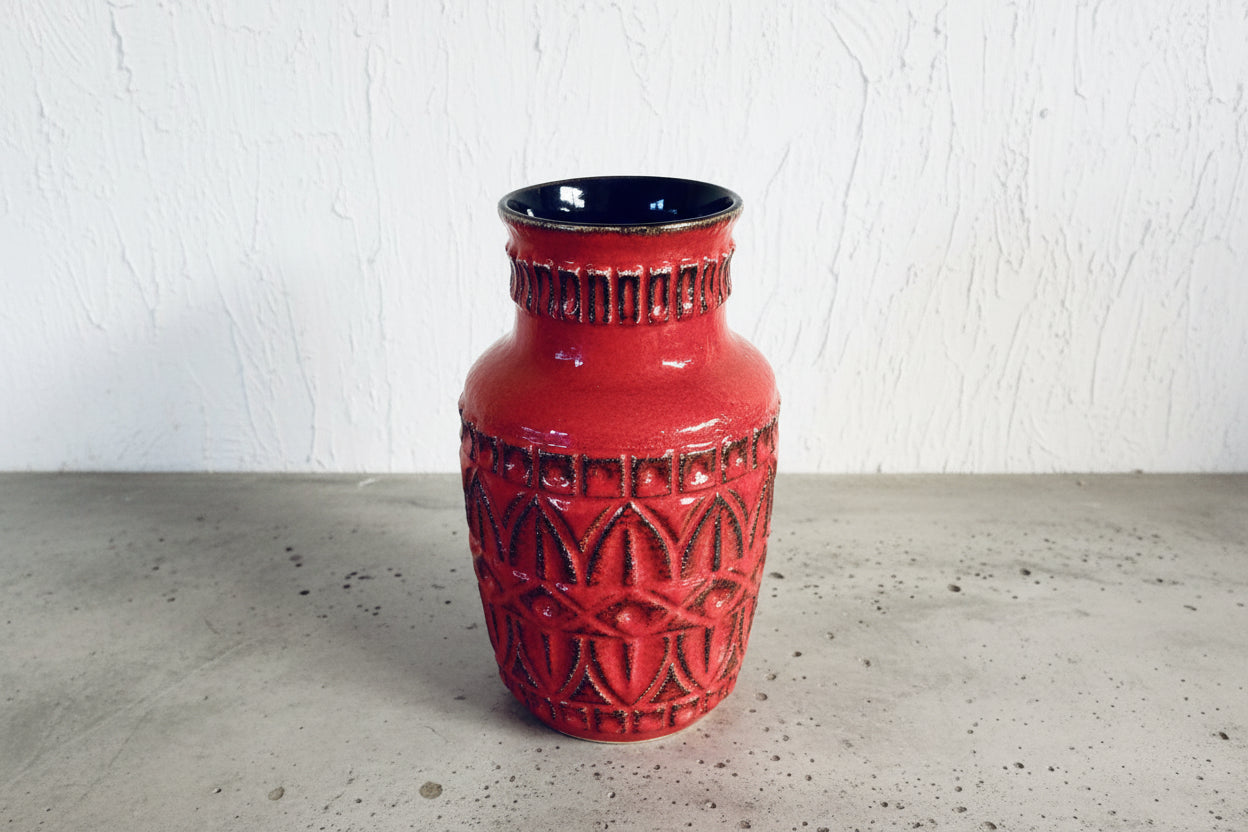 VASE BAY WEST GERMANY Estampille V