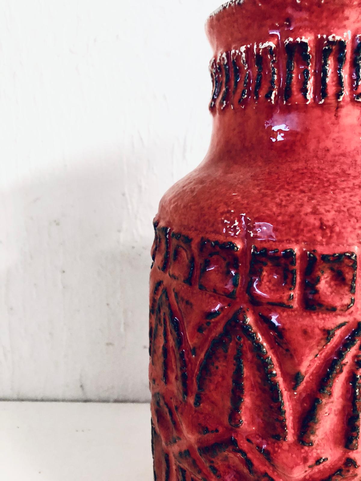 VASE BAY WEST GERMANY Estampille V