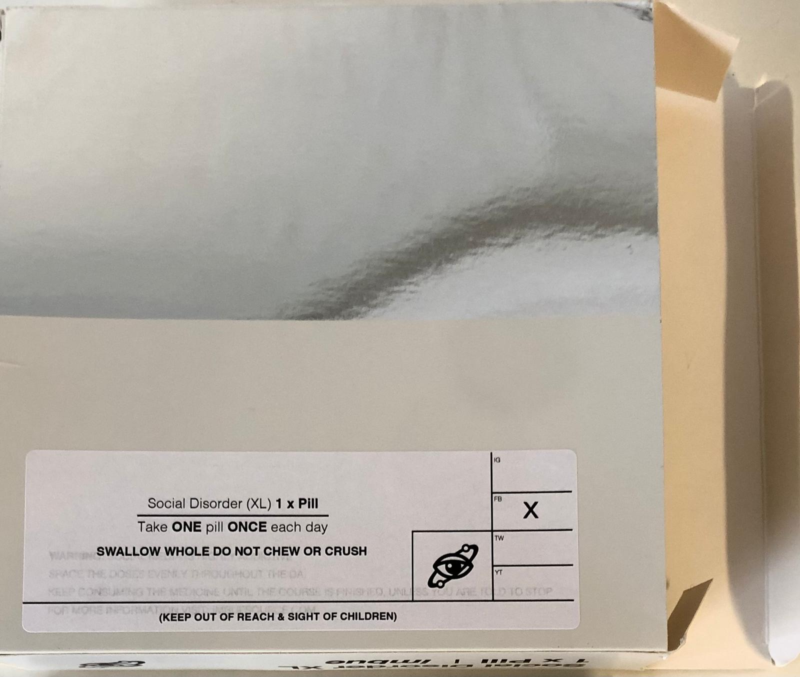 VITRUVIAN MAN Gold A17 V