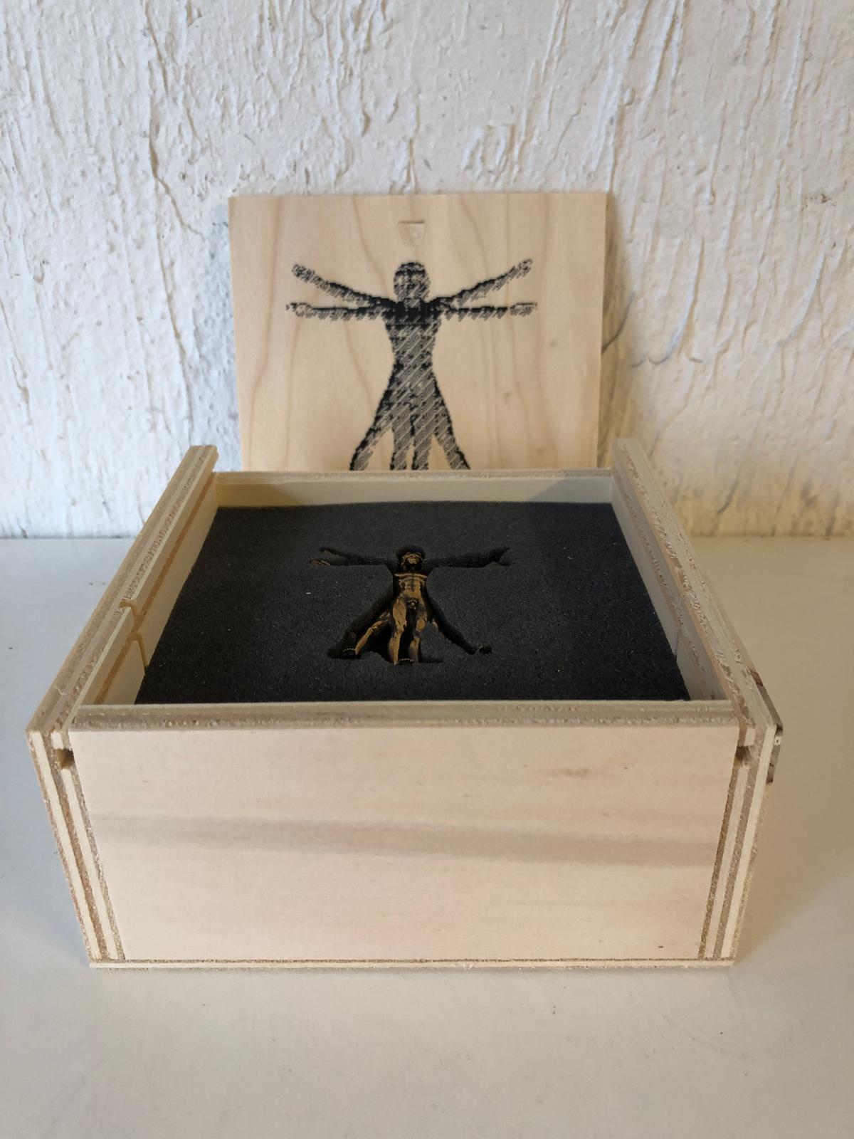 VITRUVIAN MAN BRONZE A11 V